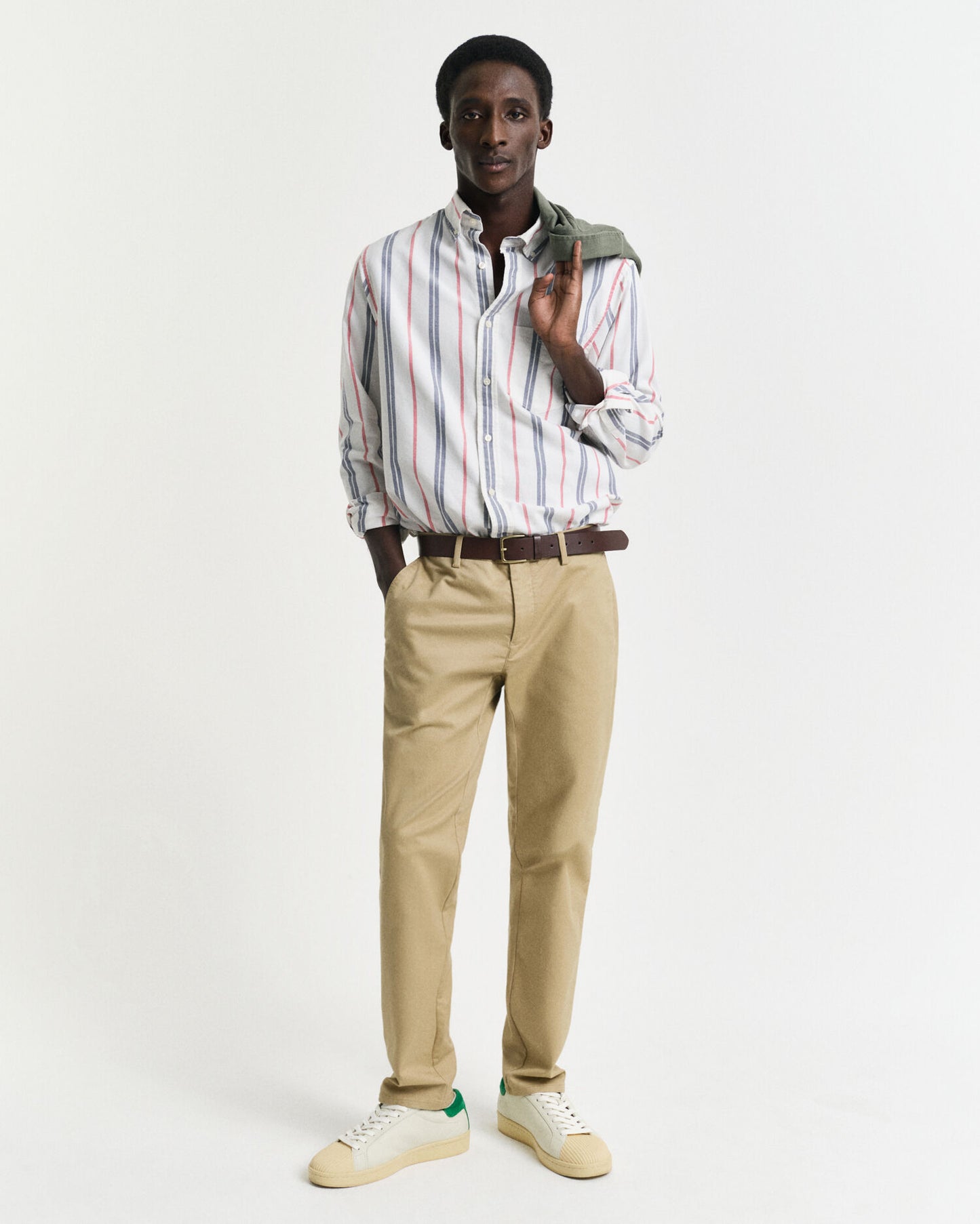Schmale Chinos
