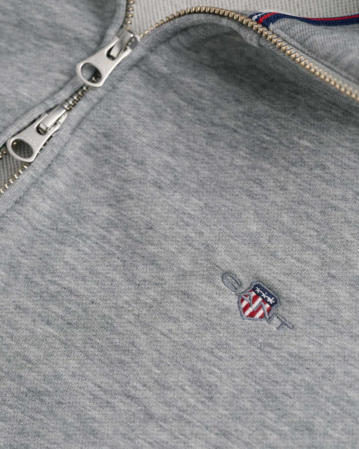 Sweat zippé Shield