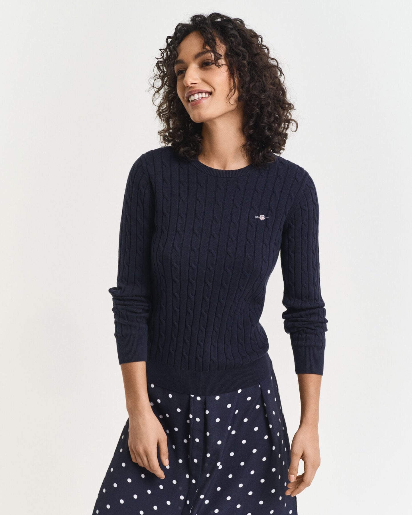 Pullover mit Rundhalsausschnitt aus Stretch-Baumwolle mit Zopfmuster