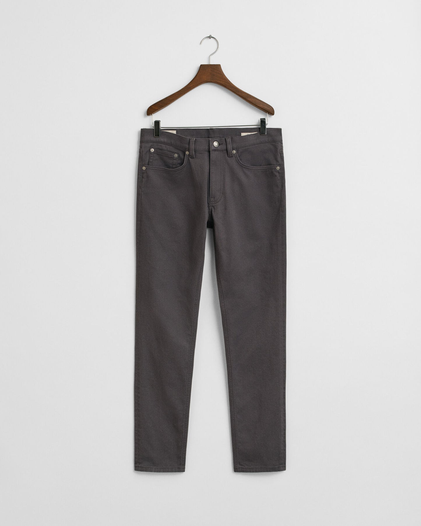 Schmal geschnittene Jeans aus weichem Twill