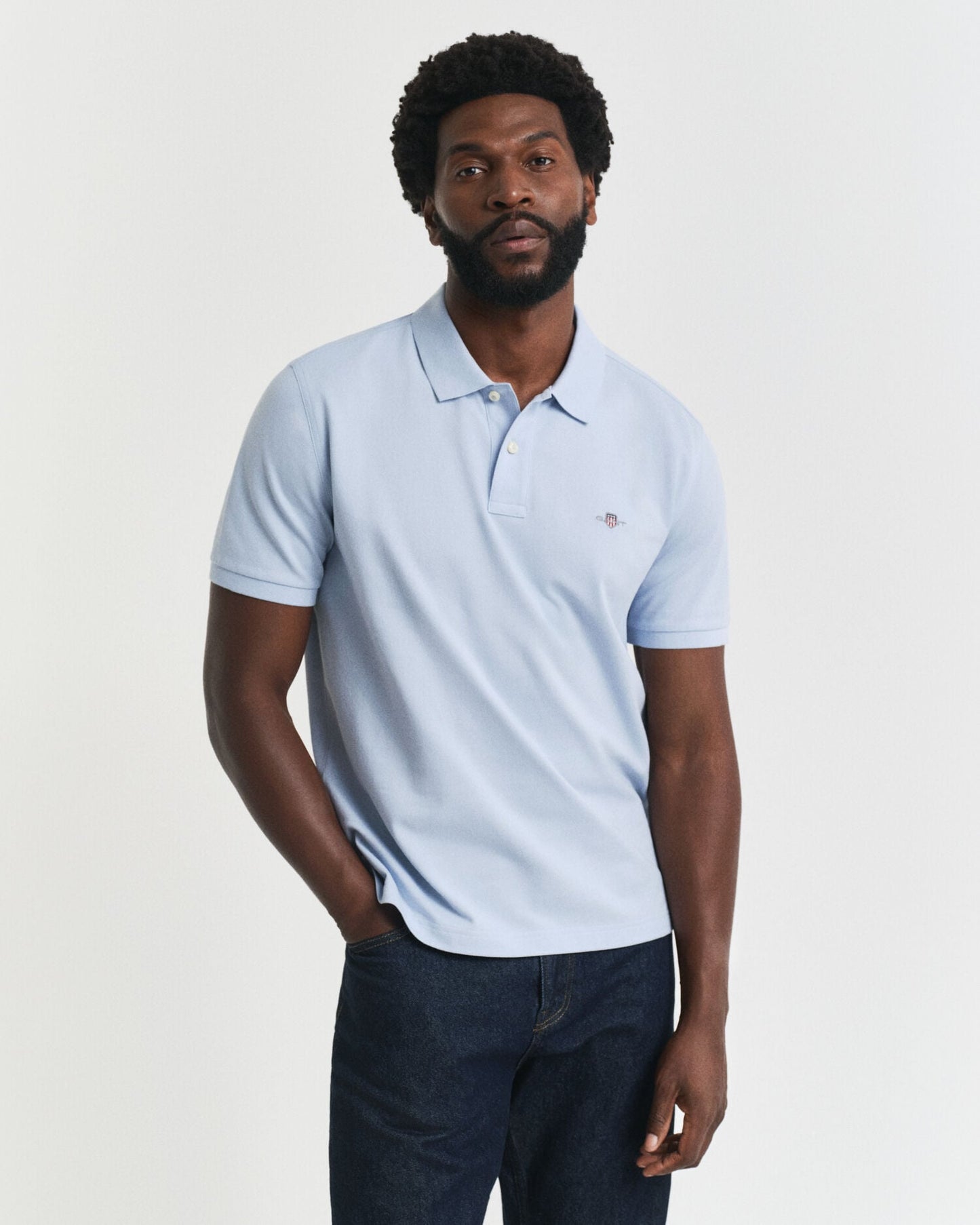 Regular Fit Polohemd aus Piqué mit Wappen