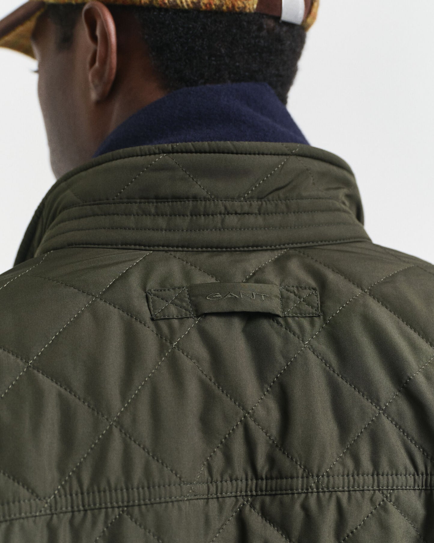 Veste mi-longue matelassée coupe-vent
