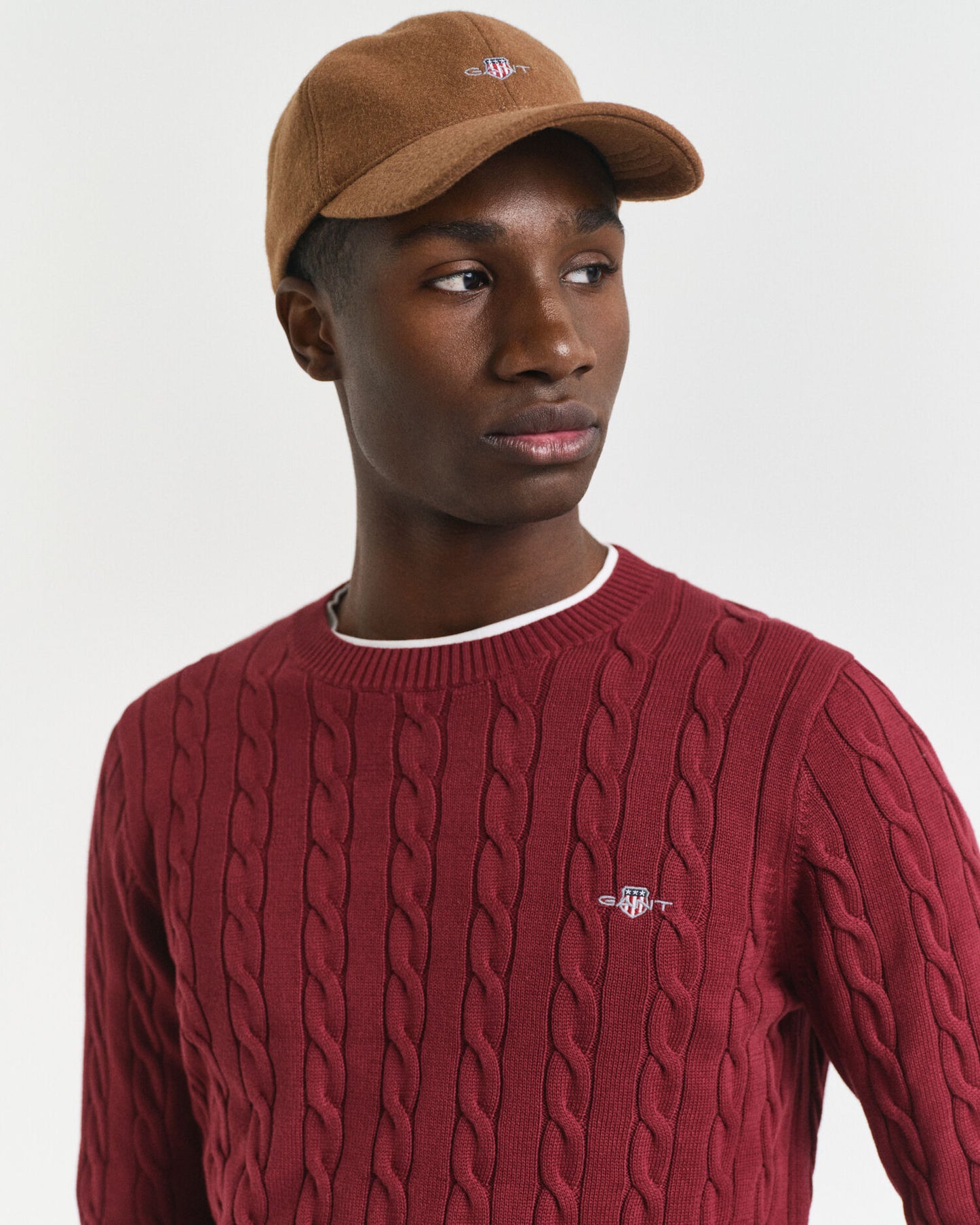 Pull en maille torsadée de coton à col rond