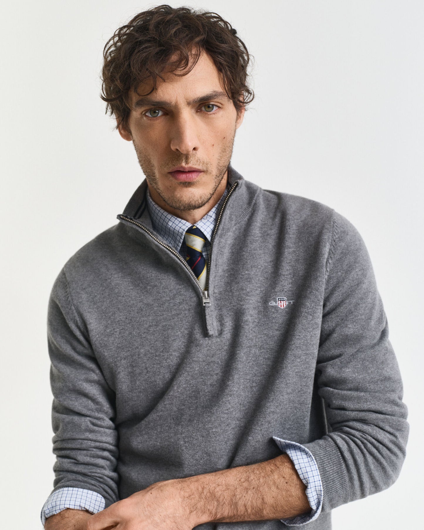 Klassischer Baumwoll-Sweater mit halbem Reißverschluss